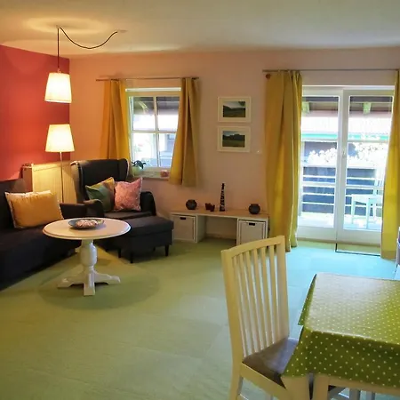 Ferienwohnung Salettl ジークスドルフ